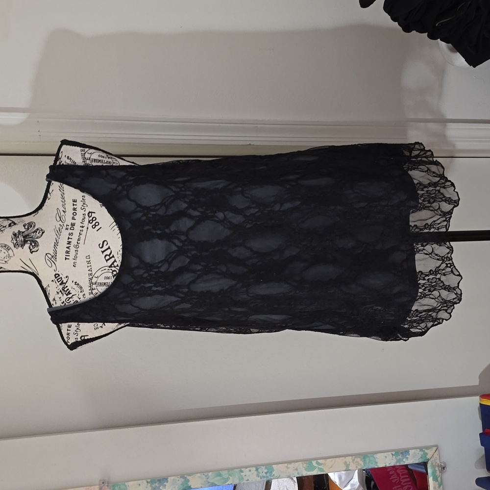 C'est moi black and gray lace tank top